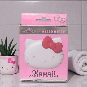 Hello Kitty Impressions Kawaii Compact Mirror Magnifying w Light